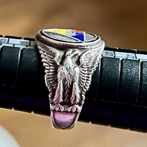 Vintage ~Sterling Silver US Army 5h Armored Division /Eagles Design Size 8 Ring - Picture 10 of 15